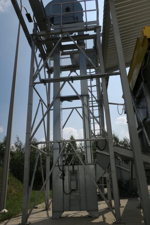 Machines from the biofuel production plant<br>
-1